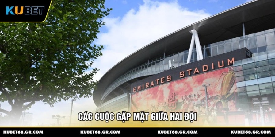 Các cuộc gặp mặt giữa hai đội